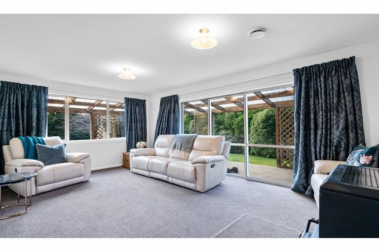 Photo of property in 165 Dunns Road, Otatara, Invercargill, 9879