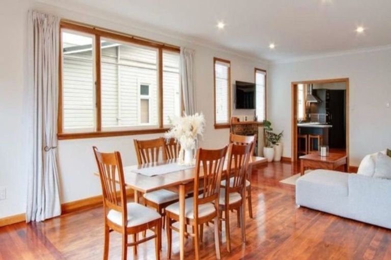 Photo of property in 215 Park Road North, Parkvale, Hastings, 4122