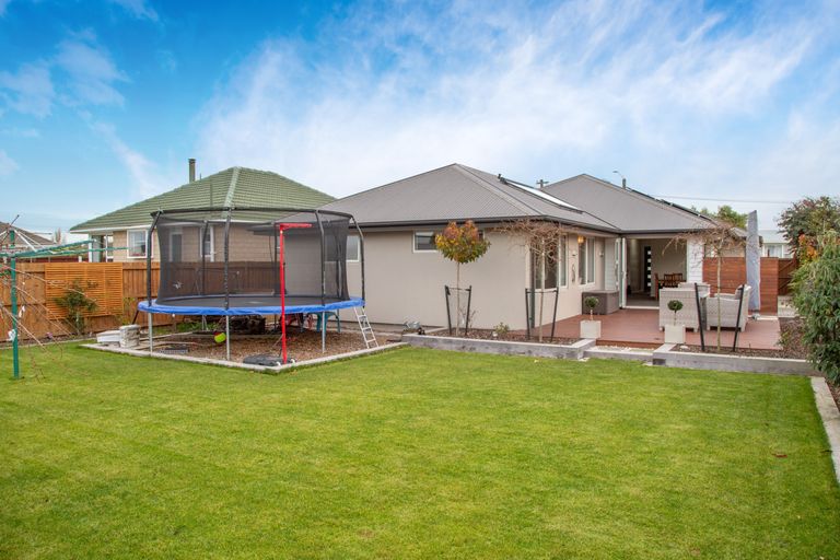 Photo of property in 364 Bower Avenue, North New Brighton, Christchurch, 8083