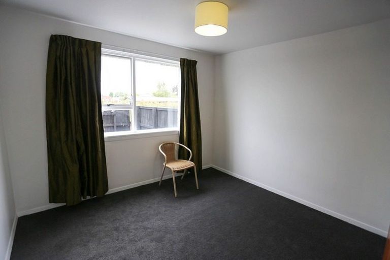 Photo of property in 3/2 Peverel Street, Riccarton, Christchurch, 8011