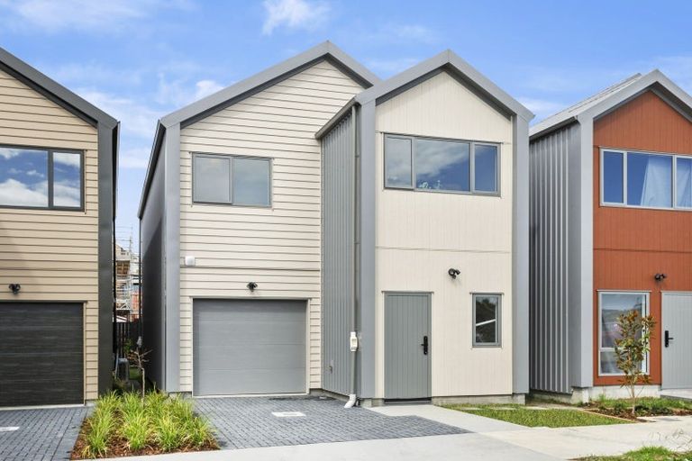 Photo of property in 27 Bristol Freighter Road, Hobsonville, Auckland, 0616