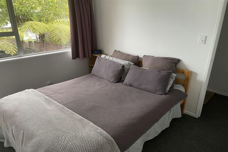 Photo of property in 1/21 Contessa Drive, Glenfield, Auckland, 0629