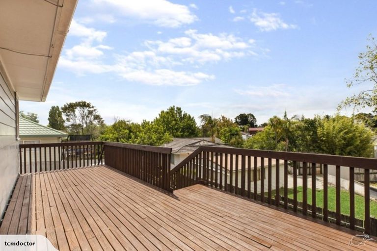 Photo of property in 68 Awaroa Road, Sunnyvale, Auckland, 0612
