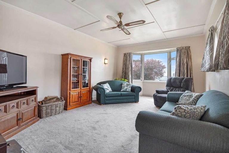 Photo of property in 24 Greta Street, South Hill, Oamaru, 9400