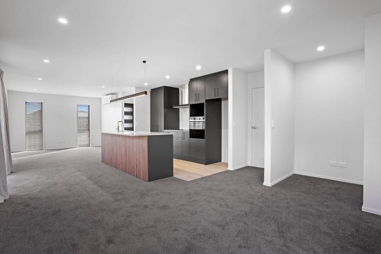 Photo of property in 12 Mccahon Lane, Rolleston, 7615