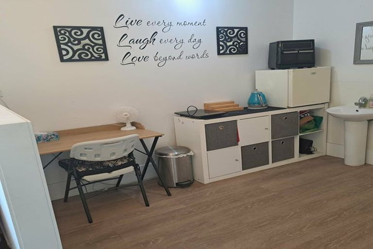Photo of property in 4 Clayden Drive, Gulf Harbour, Whangaparaoa, 0930