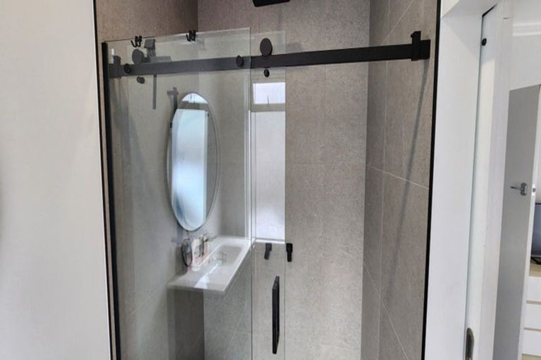 Photo of property in 15 Burns Street, Westown, New Plymouth, 4310