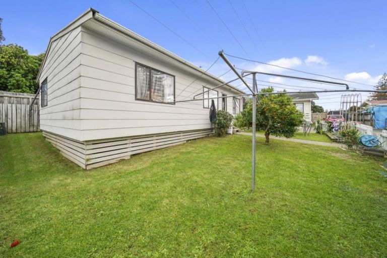 Photo of property in 2/29 Whitley Crescent, Otara, Auckland, 2023
