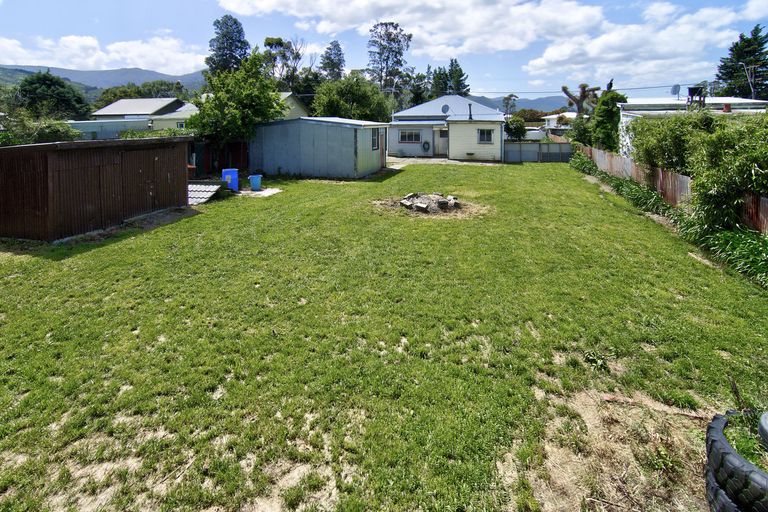 Photo of property in 130 Fitzherbert Street, Featherston, 5710