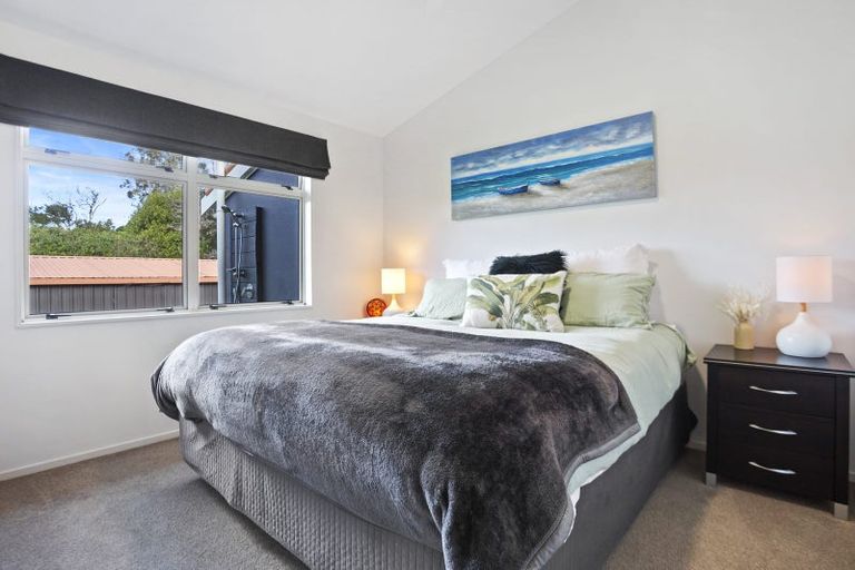 Photo of property in 11 Herbert Drive, Whangamata, 3620