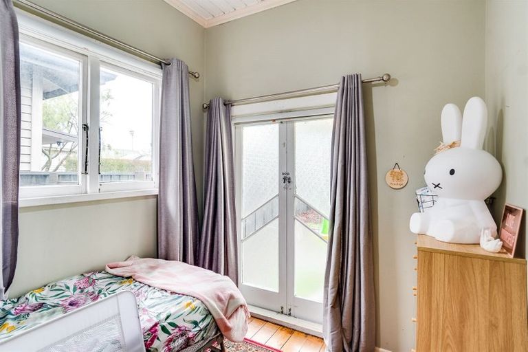 Photo of property in 48 Latham Street, Napier South, Napier, 4110