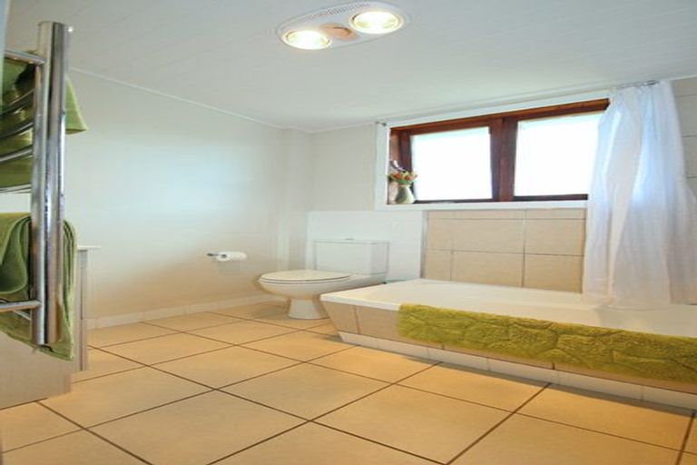 Photo of property in 66 Koutunui Road, Athenree, Katikati, 3177