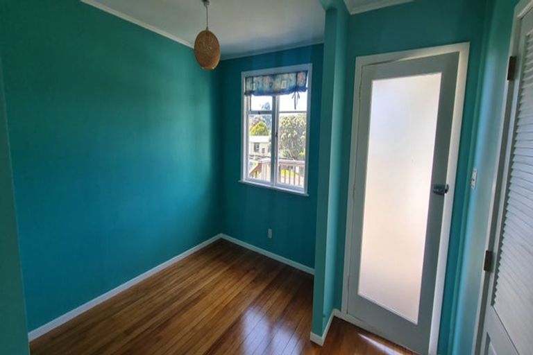 Photo of property in 20 Tarawa Street, Paekakariki, 5034