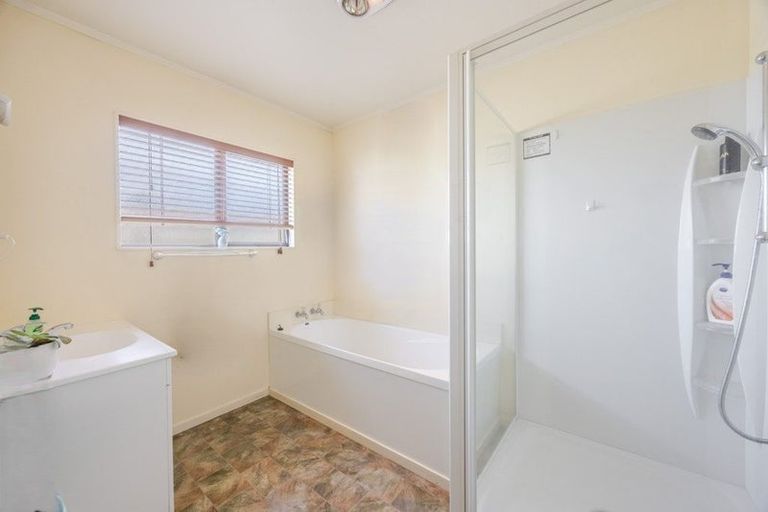 Photo of property in 1/305 Park Road South, Akina, Hastings, 4122