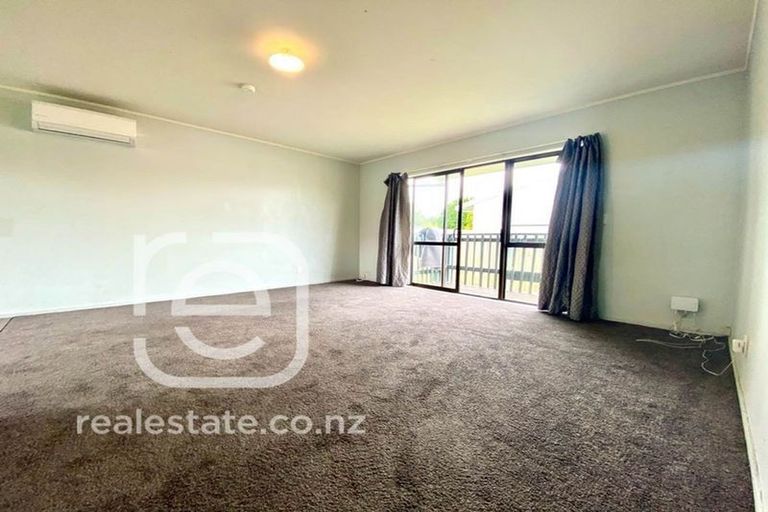 Photo of property in 1/14 Kennington Drive, Clendon Park, Auckland, 2103