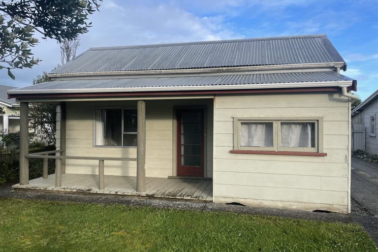 Photo of property in 175 Sewell Street, Hokitika, 7810