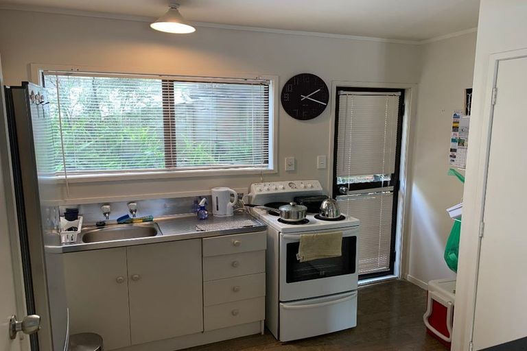 Photo of property in 1/35 D'oyly Drive, Stanmore Bay, Whangaparaoa, 0932