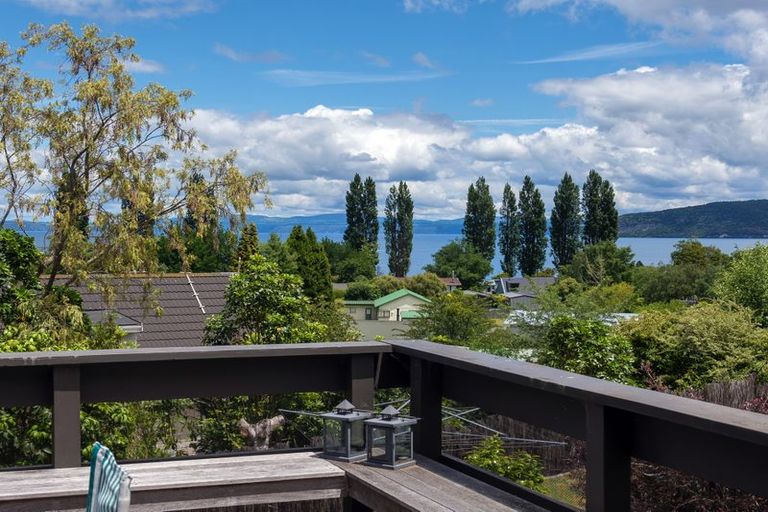 Photo of property in 15 Kenrigg Road East, Kinloch, Taupo, 3377