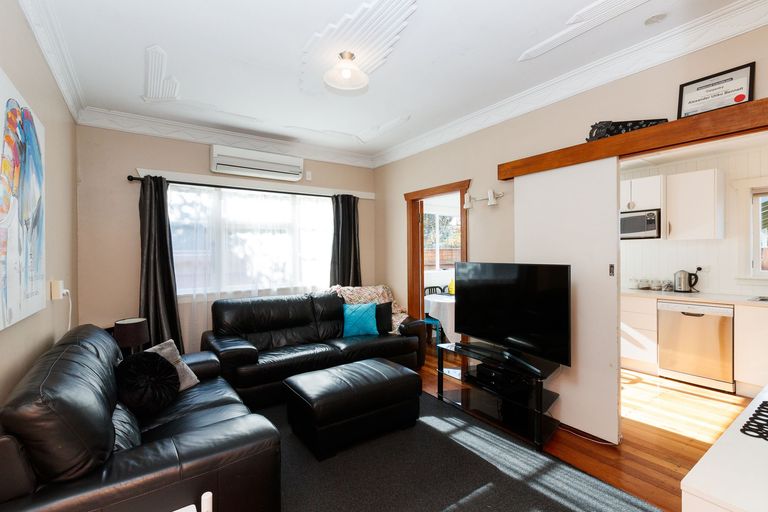 Photo of property in 23 Ngaio Street, West End, Palmerston North, 4412