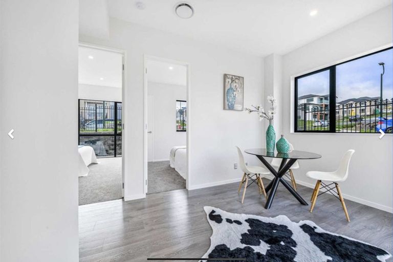 Photo of property in 82 Tir Conaill Avenue, Flat Bush, Auckland, 2019