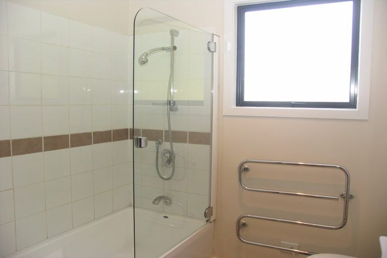 Photo of property in 8b De La Mare Place, Frankton, Queenstown, 9300