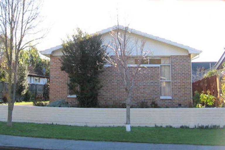 Photo of property in 2 Gunns Crescent, Cashmere, Christchurch, 8022