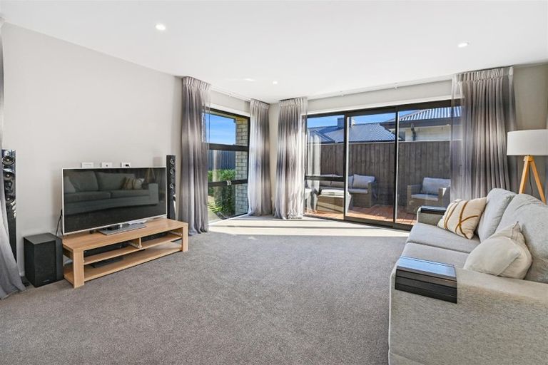 Photo of property in 25 Amur Crescent, Rolleston, 7615