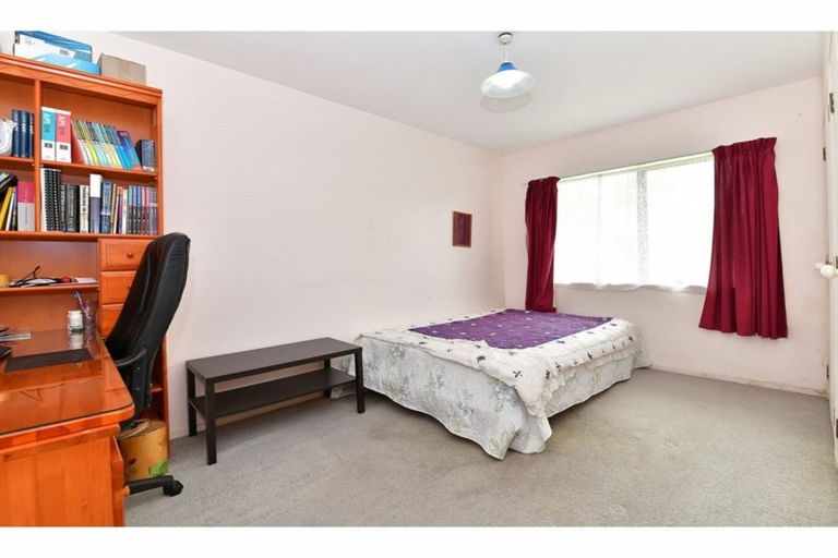 Photo of property in 27 Maygrove Drive, Orewa, 0931