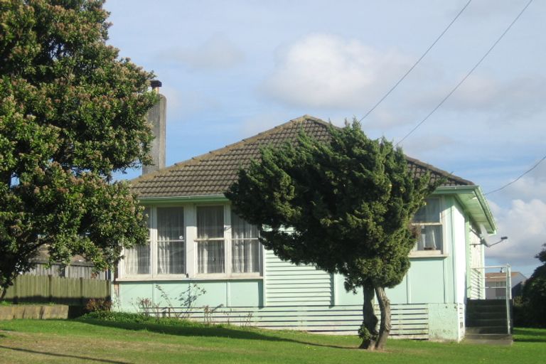Photo of property in 6 Justine Street, Cannons Creek, Porirua, 5024