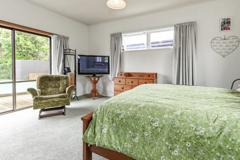 Photo of property in 205 Kenilworth Road, Mayfair, Hastings, 4122