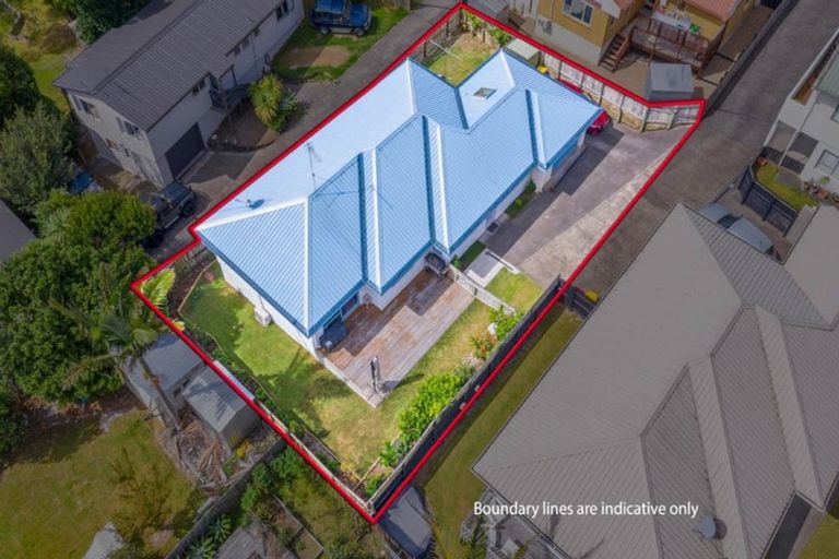 Photo of property in 2/840 Whangaparaoa Road, Manly, Whangaparaoa, 0930