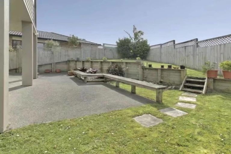 Photo of property in 10 Vintage Drive, Henderson, Auckland, 0612