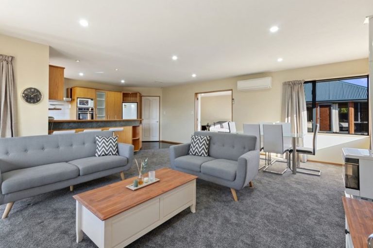 Photo of property in 34 Alpine View Lane, Parklands, Christchurch, 8083