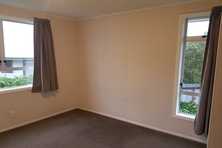 Photo of property in 31 Antrim Crescent, Wainuiomata, Lower Hutt, 5014