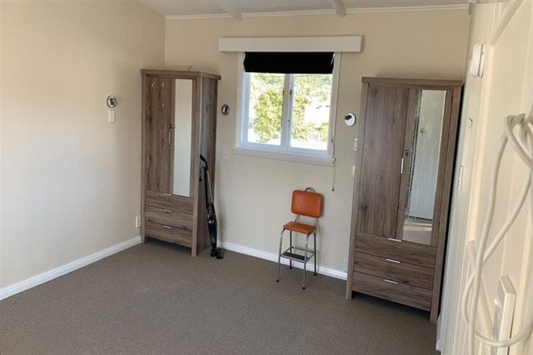 Photo of property in 8/93 Waikawa Road, Picton, 7220