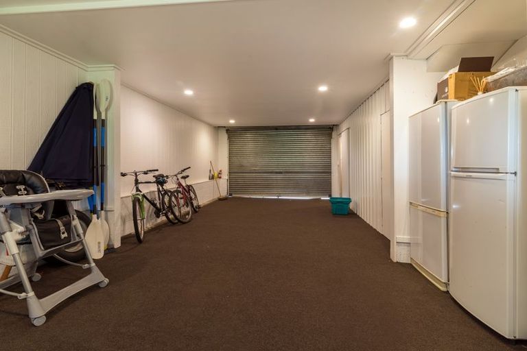 Photo of property in 15 Kenrigg Road East, Kinloch, Taupo, 3377