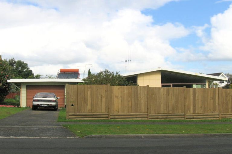 Photo of property in 32 Carlton Crescent, Te Kamo, Whangarei, 0112