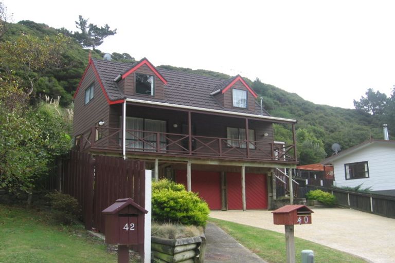 Photo of property in 40 Postgate Drive, Whitby, Porirua, 5024