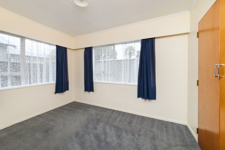 Photo of property in 8b Bryant Street, Takaro, Palmerston North, 4412