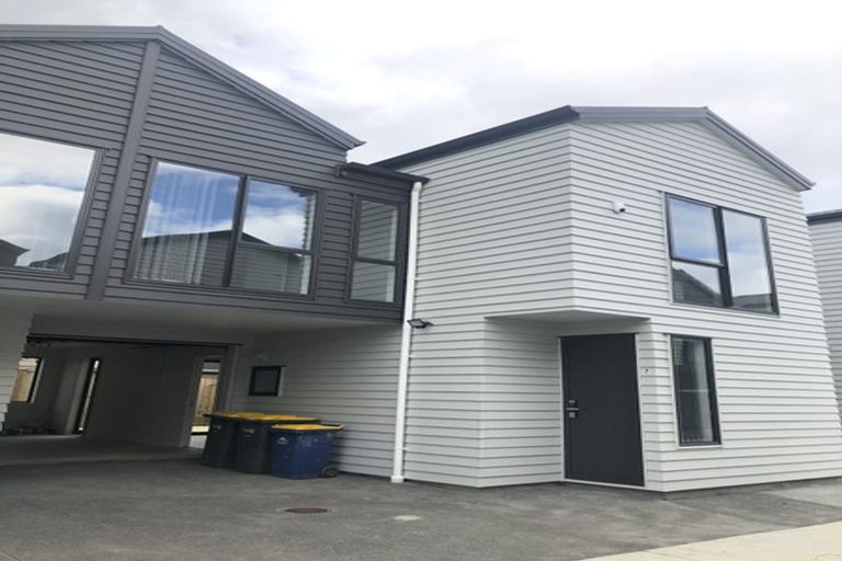 Photo of property in 7/21 Akoranga Drive, Northcote, Auckland, 0627