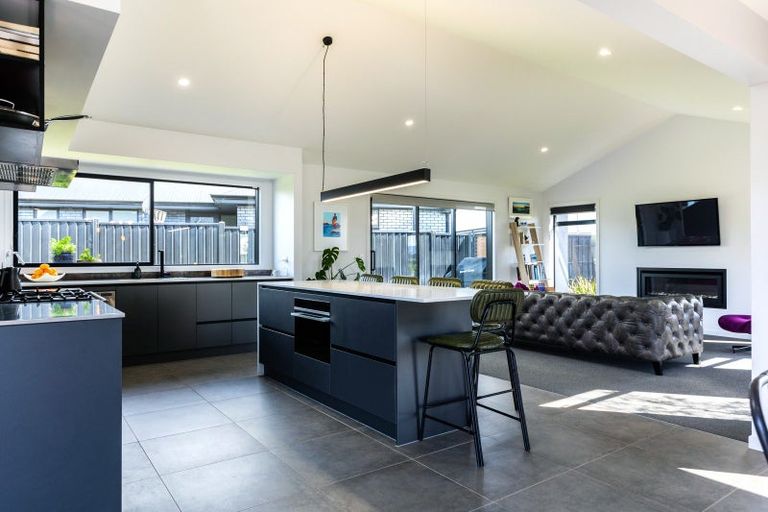 Photo of property in 15 Catalina Crescent, Burleigh, Blenheim, 7201