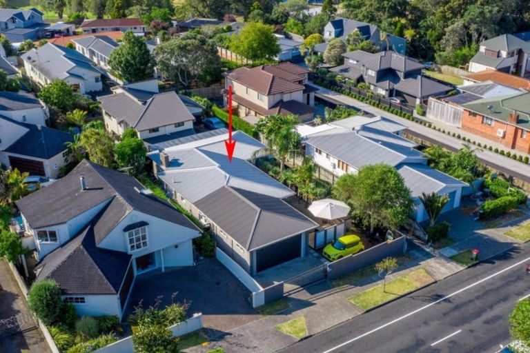 Photo of property in 13 Bradbury Road, Botany Downs, Auckland, 2010