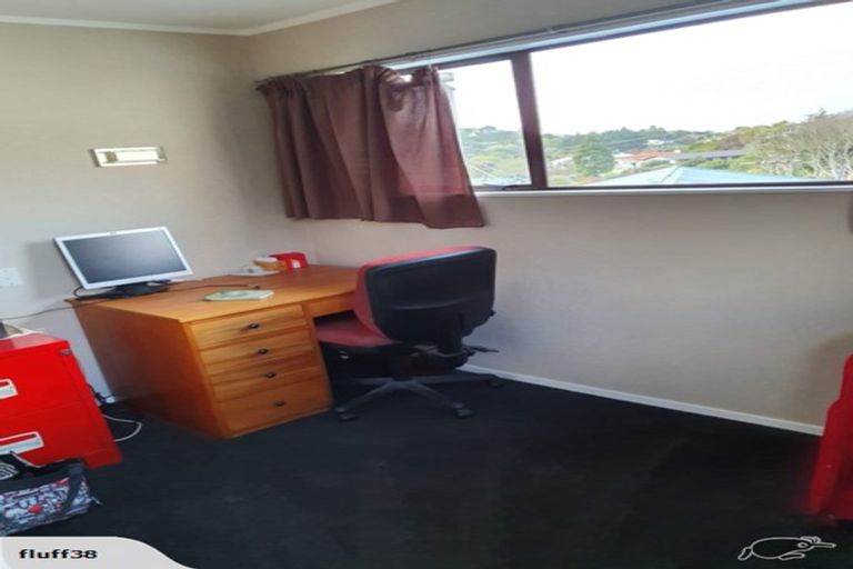 Photo of property in 8 Sardinha Place, Marfell, New Plymouth, 4310