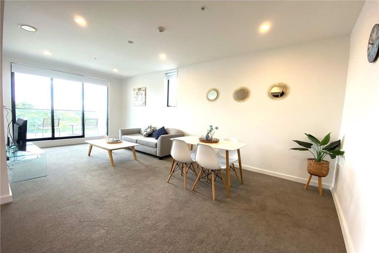 Photo of property in 102/19 Rawene Road, Birkenhead, Auckland, 0626