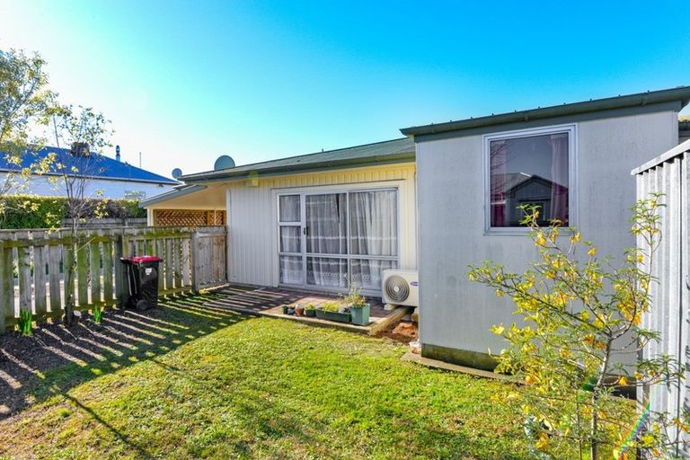 Photo of property in 1/806 Lyell Street, Akina, Hastings, 4122