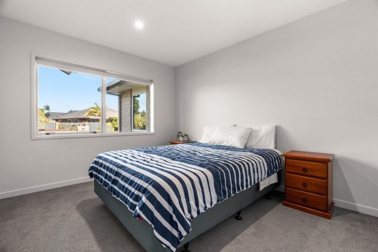 Photo of property in 2 Aranui Drive, Papamoa Beach, Papamoa, 3118
