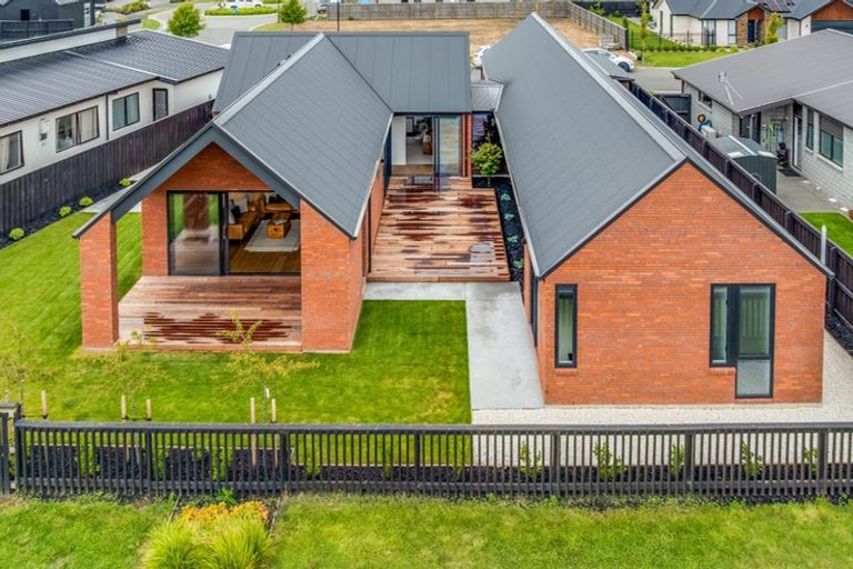 Photo of property in 13 Frank Ernest Crescent, Prebbleton, 7604