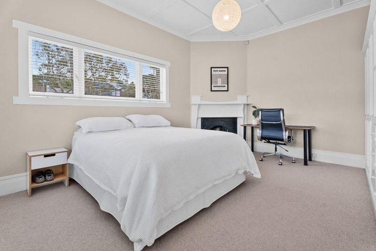 Photo of property in 1/2 Tennyson Street, Northcote Point, Auckland, 0627