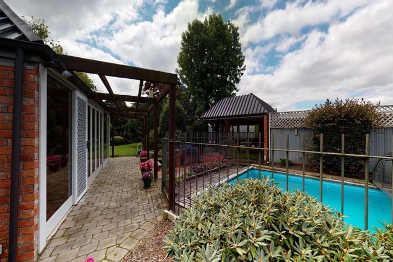 Photo of property in 15 Oak Grove, Ashburton, 7700