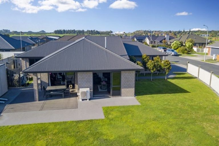 Photo of property in 3 Rawiri Drive, Bell Block, New Plymouth, 4312